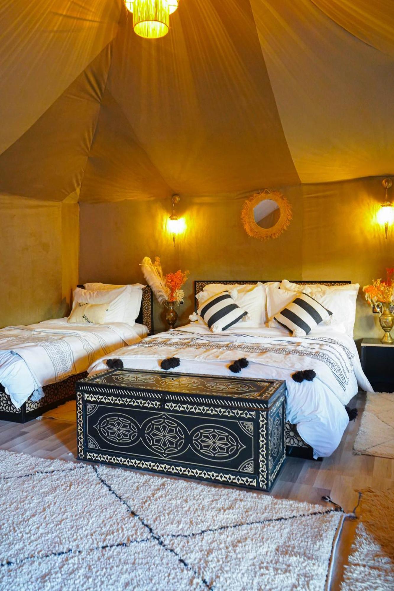 Young Luxury Camp Merzouga Dış mekan fotoğraf