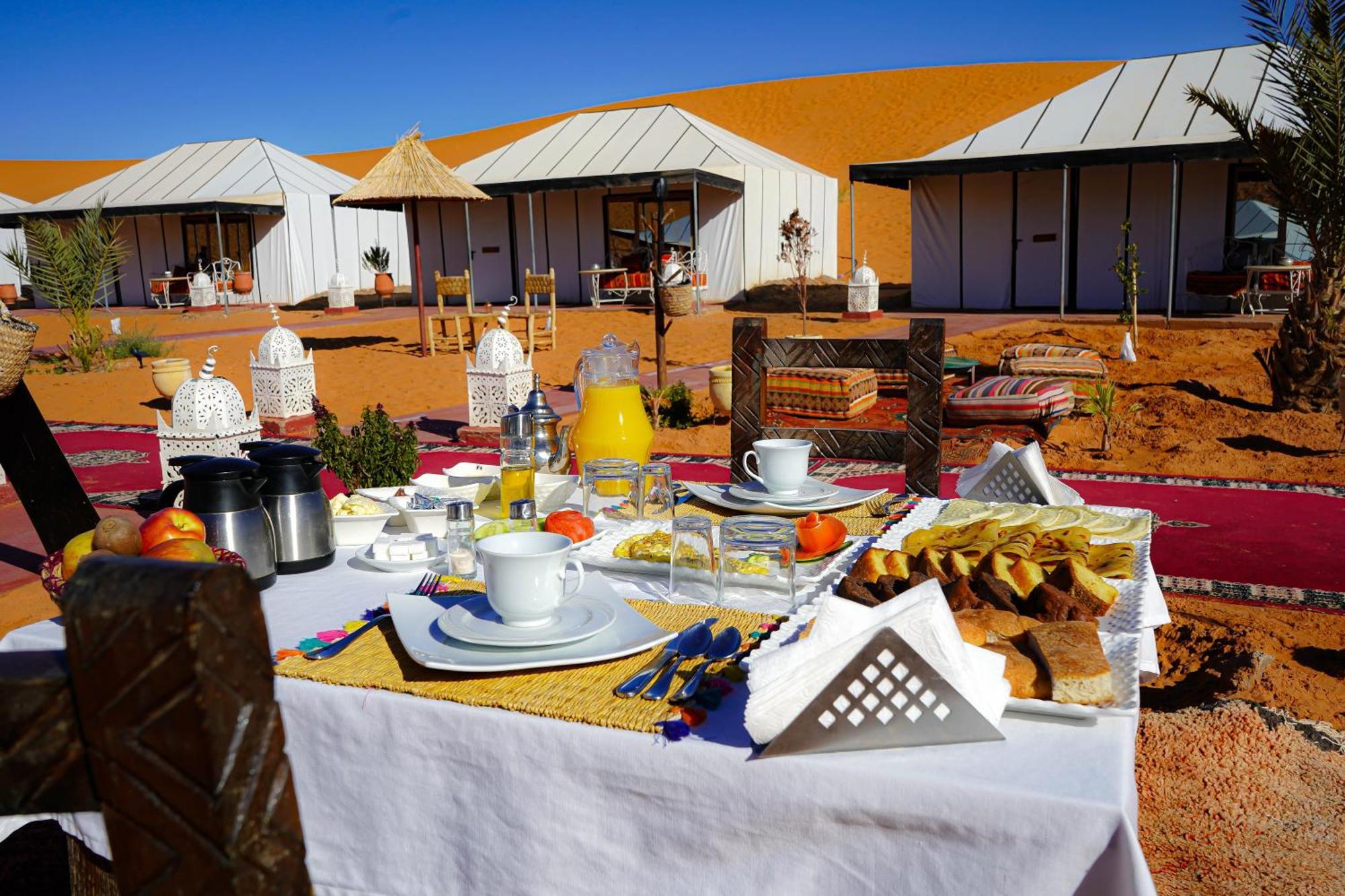 Young Luxury Camp Merzouga Dış mekan fotoğraf