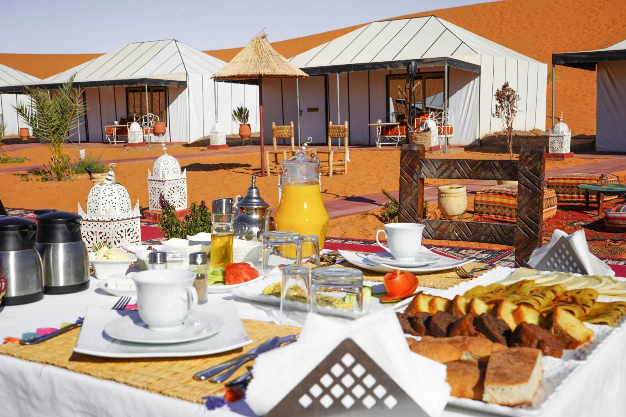 Young Luxury Camp Merzouga Dış mekan fotoğraf